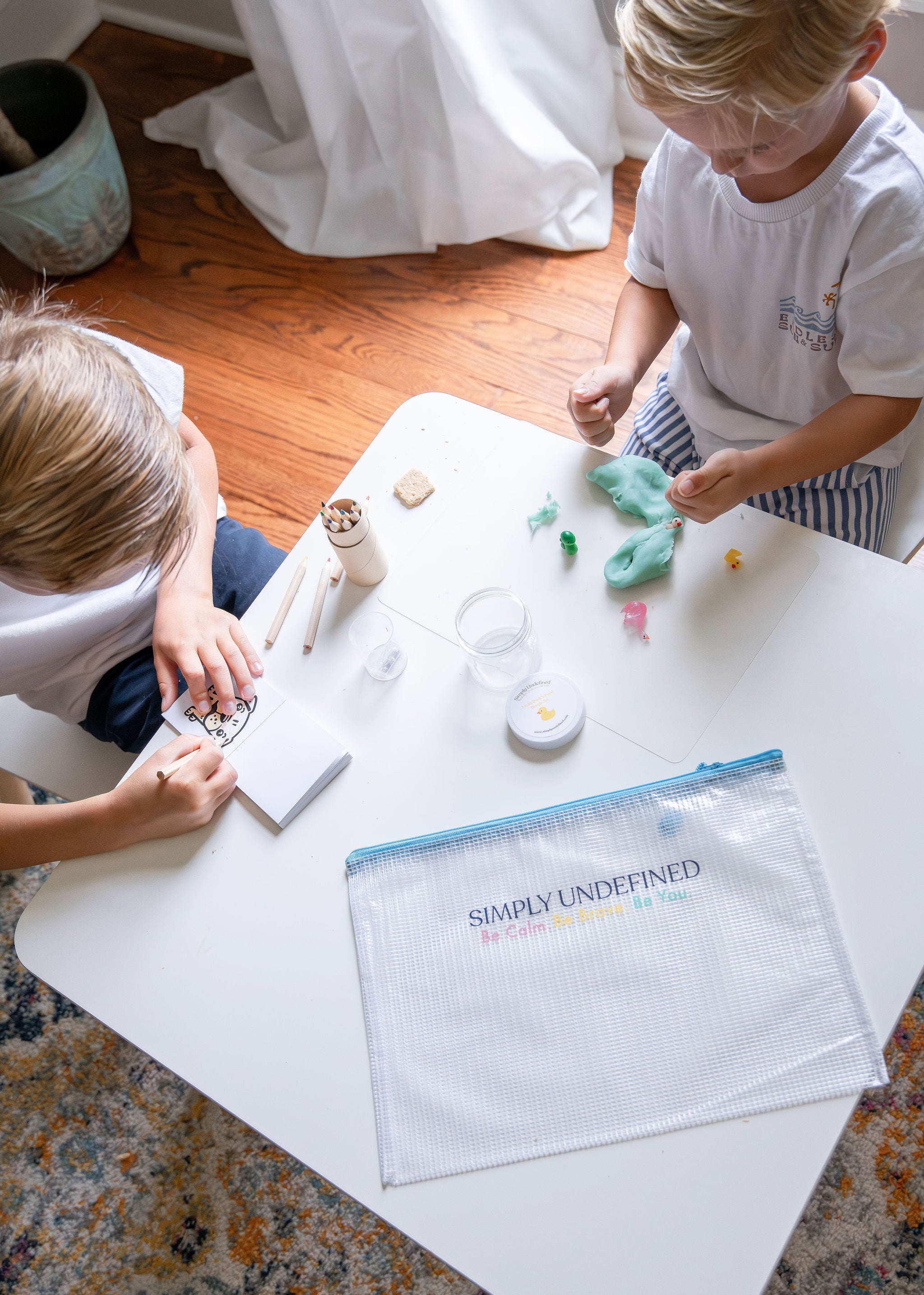 Simply Undefined Zipper Bag